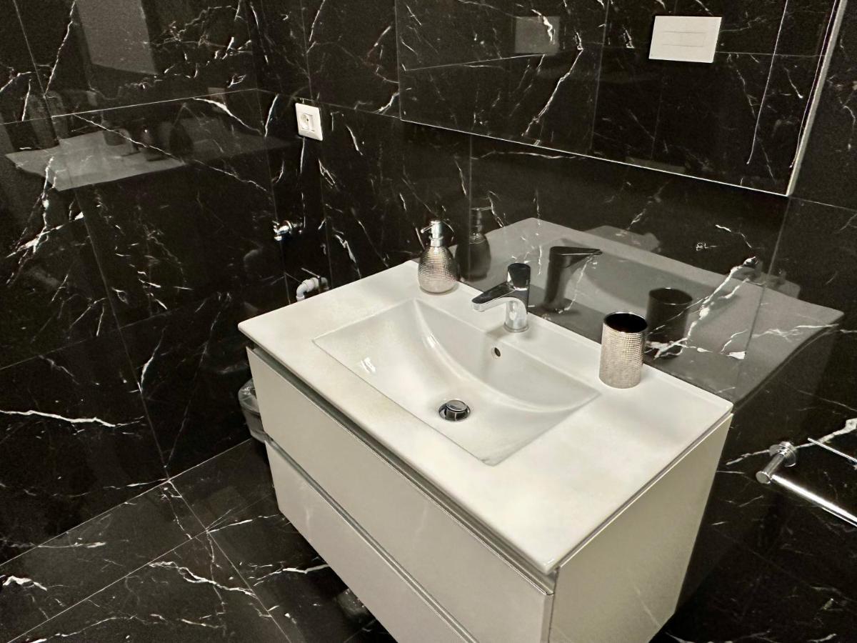 Newhouse Anthium - Central Chic Анцио Экстерьер фото